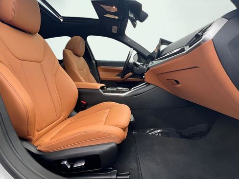 Used 2023 BMW i4 eDrive35 RWD image 38