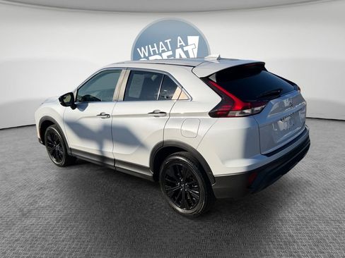Used 2022 Mitsubishi Eclipse Cross LE image 6