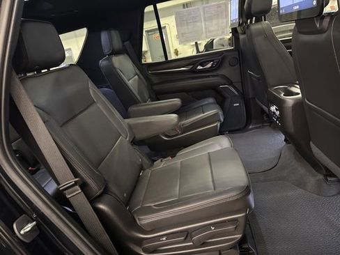 Used 2021 GMC Yukon Denali w/ Denali Premium Package AWD/4WD image 27