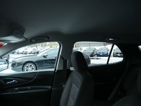 Used 2019 Chevrolet Equinox LT image 11