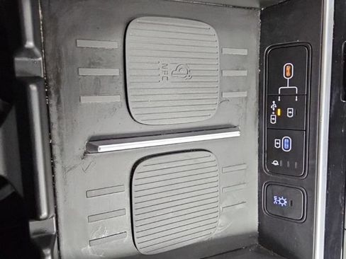 Used 2024 Hyundai Santa Fe Limited FWD image 20