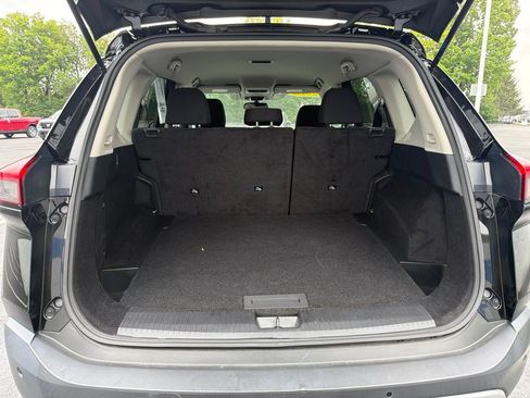 Used 2023 Nissan Rogue S FWD image 20