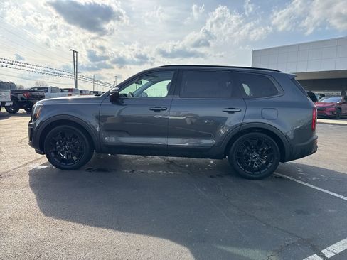 Used 2022 Kia Telluride SX w/ SX Prestige Package image 6