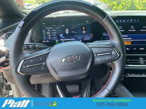 Used 2024 Chevrolet Equinox EV RS FWD image 38