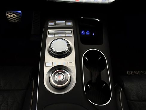 Used 2025 Genesis GV70 3.5T Sport w/ Sport Advanced Package image 31