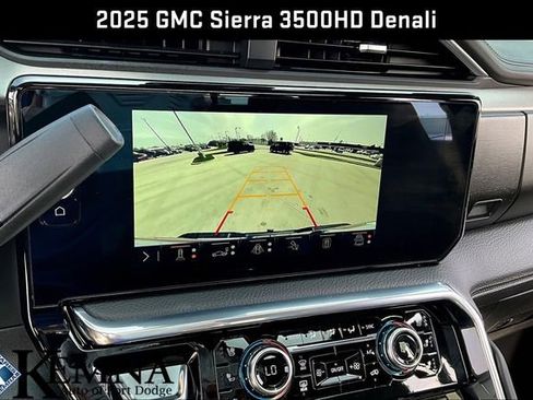 Used 2025 GMC Sierra 3500 Denali w/ Denali Reserve Package image 18