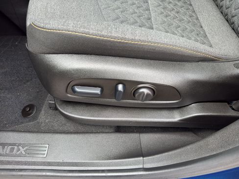 Used 2023 Chevrolet Equinox LT image 15