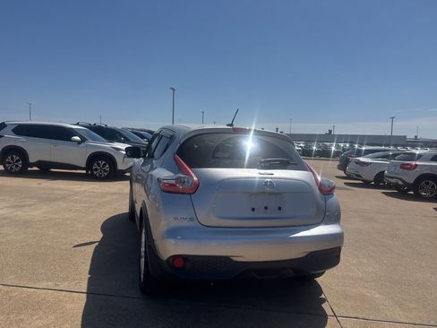 Used 2016 Nissan Juke SL image 16