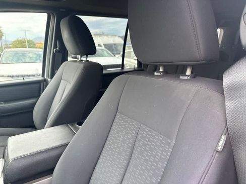 Used 2017 Ford Expedition EL XLT AWD/4WD image 3