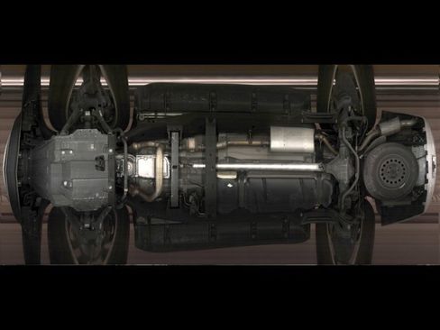 Used 2020 Chevrolet Suburban LT image 17