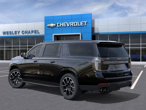 New 2026 Chevrolet Suburban RST RWD image 4