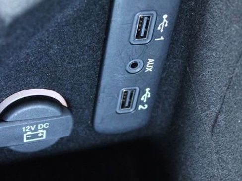 Used 2020 Dodge Challenger SXT w/ Driver Convenience Group image 39