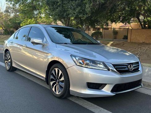 Used 2014 Honda Accord EX-L image 2