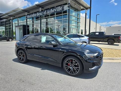 Used 2023 Audi Q8 Prestige AWD/4WD image 1