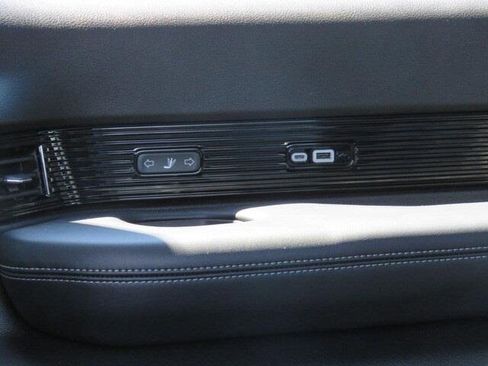 New 2023 Jeep Grand Wagoneer 4WD w/ Convenience Group III image 26