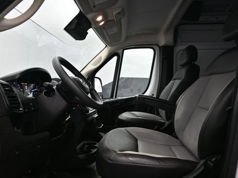 Used 2025 RAM ProMaster 2500 w/ Convenience Group FWD image 6