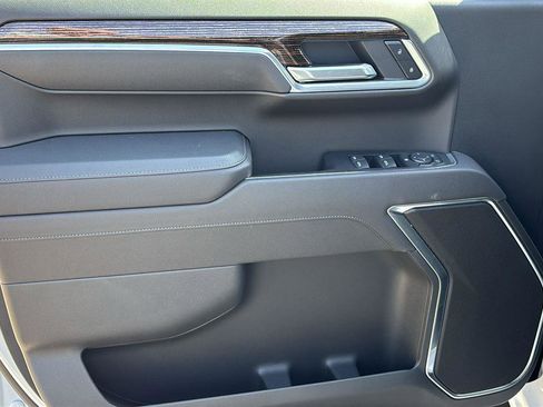 New 2026 GMC Sierra 1500 SLE RWD image 15