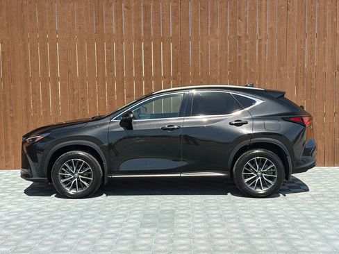 Used 2025 Lexus NX 250 FWD w/ Cold Area Package image 15