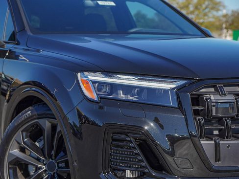 New 2026 Audi Q7 3.0T Premium Plus image 2