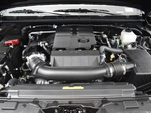 New 2026 Nissan Frontier PRO-4X w/ Tow Package AWD/4WD image 35