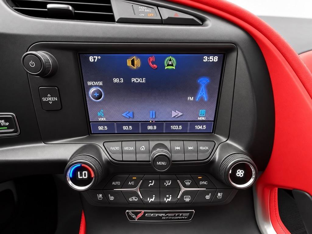 Used 2015 Chevrolet Corvette Stingray Coupe RWD image 18