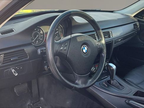 Used 2011 BMW 328i xDrive Wagon AWD/4WD image 15
