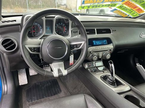 Used 2010 Chevrolet Camaro SS w/ RS Package image 10