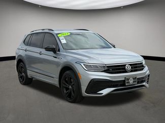 Used 2023 Volkswagen Tiguan SE R-Line FWD video 1
