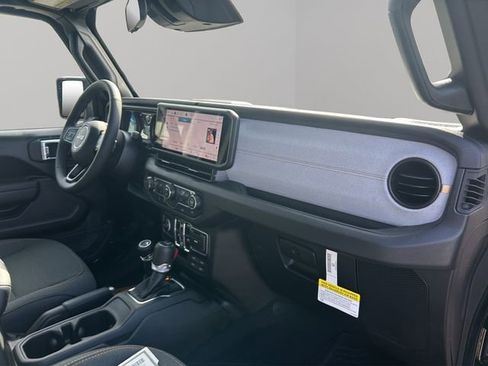 New 2026 Jeep Gladiator Sport image 34