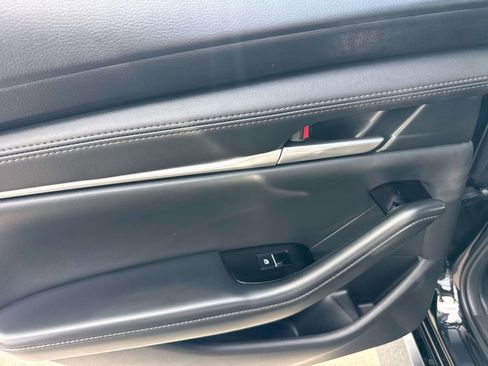 Certified 2025 MAZDA MAZDA3 s image 9