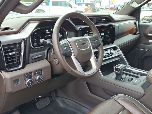 Used 2023 GMC Sierra 1500 Denali w/ Denali Reserve Package image 10