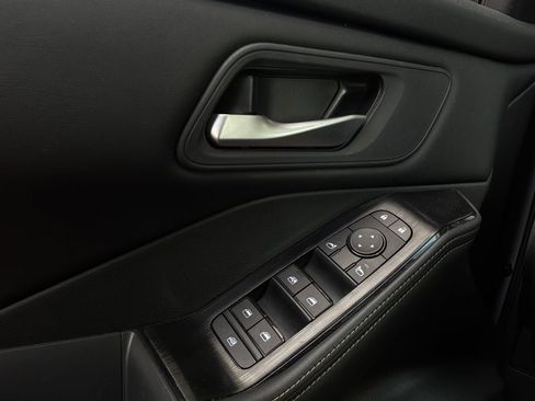 Used 2026 Nissan Rogue SV FWD image 21