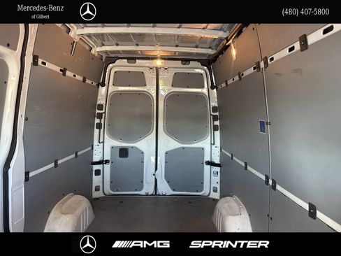 Used 2025 Mercedes-Benz Sprinter 2500 image 23