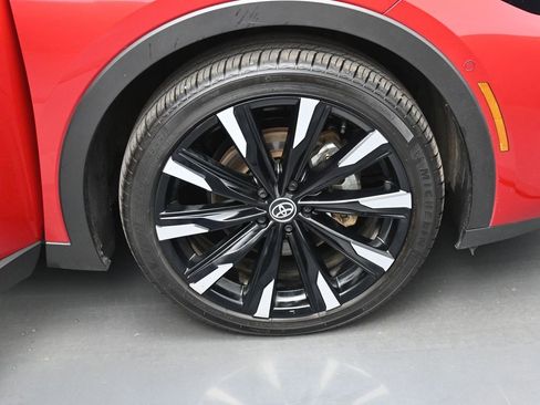 Certified 2024 Toyota Crown Platinum image 34