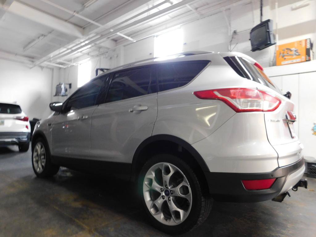 Used 2016 Ford Escape Titanium AWD/4WD image 2