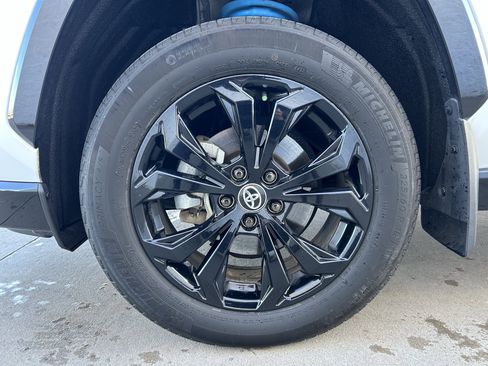 Used 2024 Toyota RAV4 XSE image 11