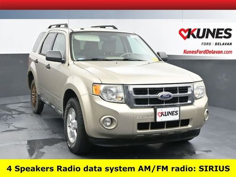 Used 2010 Ford Escape XLT FWD image 1