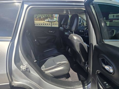 Used 2017 Jeep Cherokee Limited AWD/4WD image 24