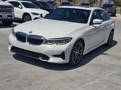Used 2020 BMW 330i Sedan w/ Convenience Package RWD image 9