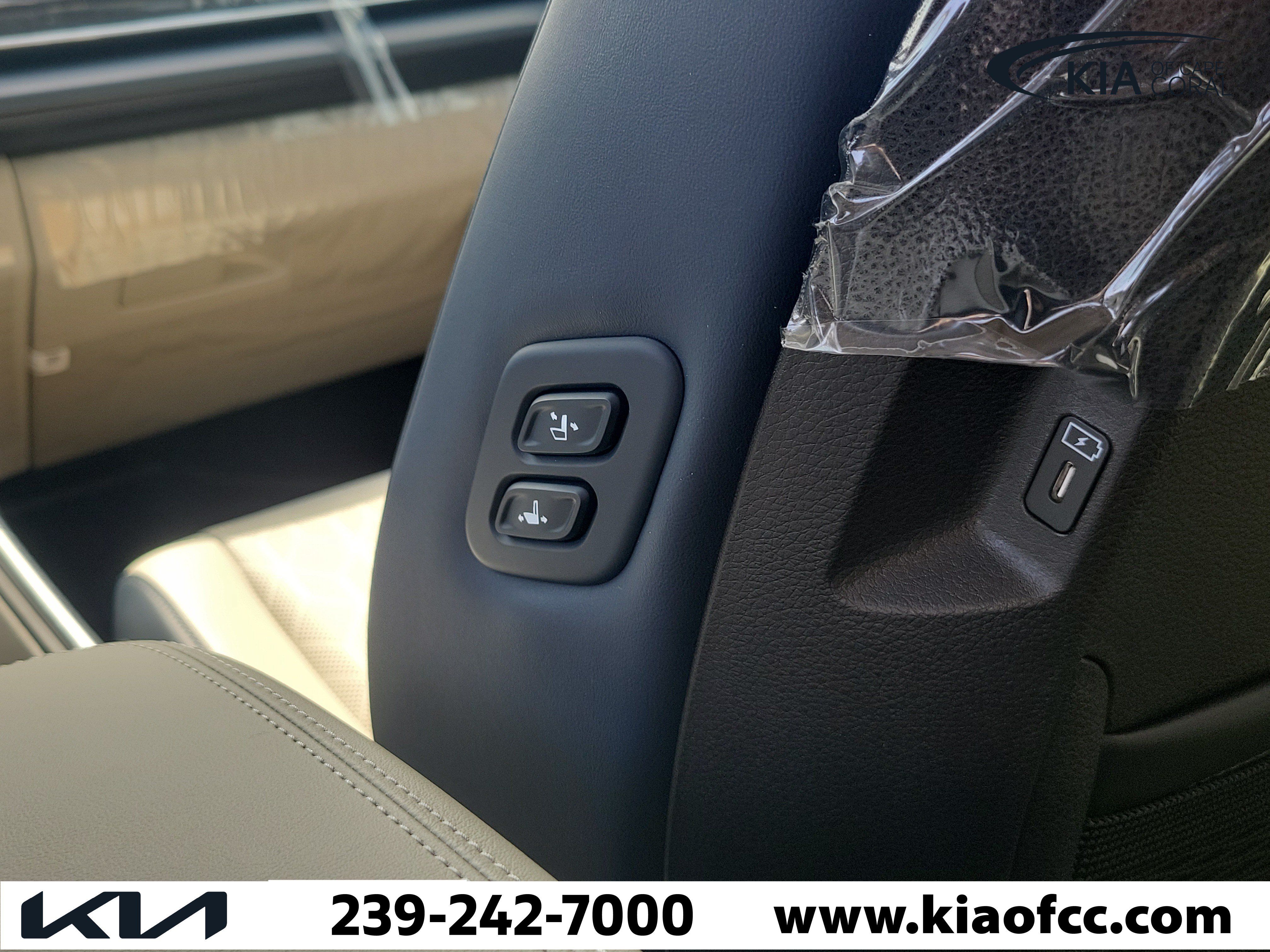 New 2026 Kia Carnival EX FWD image 13