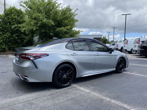 Used 2024 Toyota Camry XSE FWD image 9