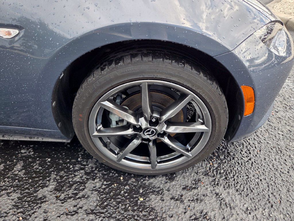 Certified 2021 MAZDA MX-5 Miata RF Grand Touring RWD image 18