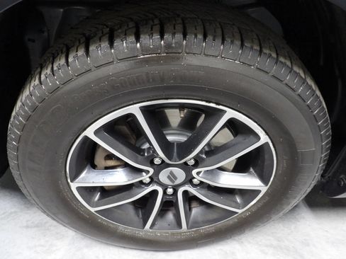 Used 2018 Dodge Journey SE w/ Blacktop Package FWD image 21
