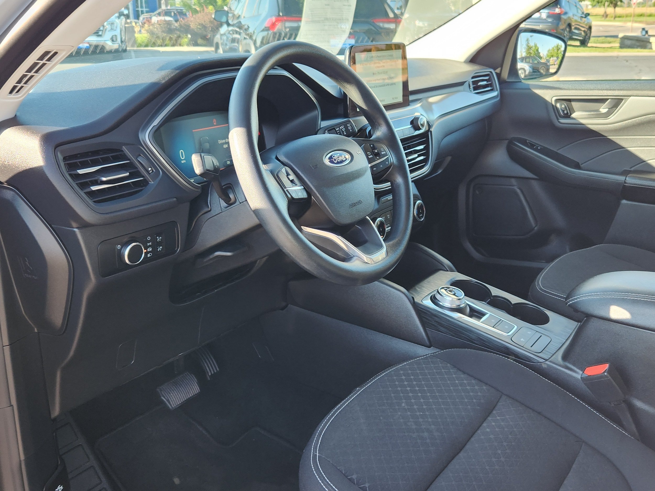 Used 2025 Ford Escape Active AWD/4WD image 11