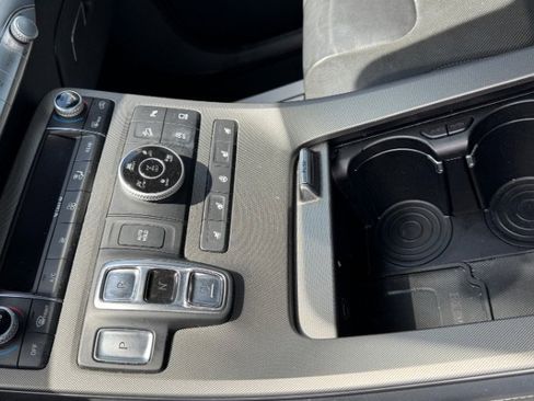 Used 2021 Hyundai Palisade Limited AWD/4WD image 19