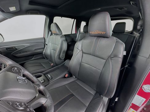 Certified 2022 Honda Passport TrailSport image 21