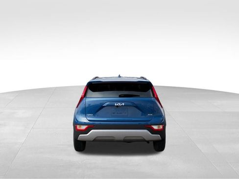 New 2025 Kia Niro EX w/ EX Cold Weather Package image 5