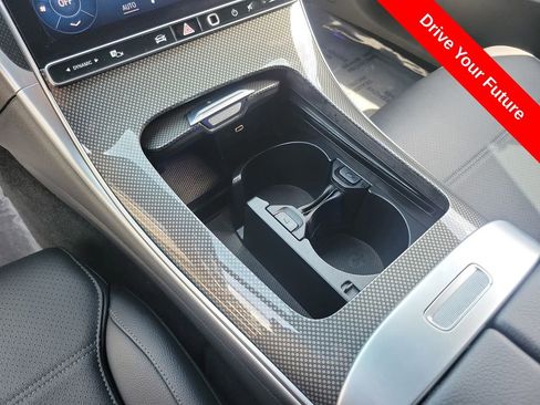 Used 2023 Mercedes-Benz C 300 Sedan image 15
