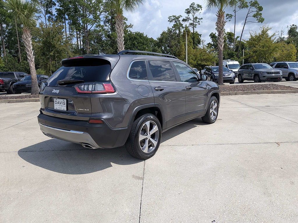 Certified 2022 Jeep Cherokee Limited AWD/4WD image 3