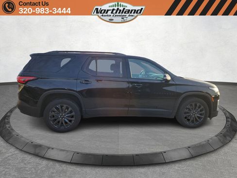 Used 2023 Chevrolet Traverse RS image 4